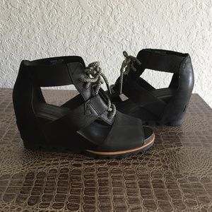 Sorel Joanie Lace Up Sandals Wedges 8 Black